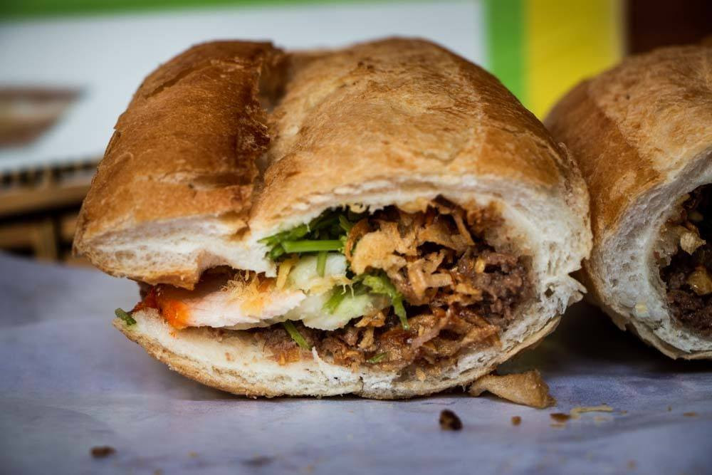 Bánh mì kẹp có trên khắp cả nước, nhưng bạn sẽ tìm thấy những chiếc bánh mì ngon nhất ở Sài Gòn. Bánh mì phần lớn được bán trên các xe thức ăn di động. Bánh có lớp vỏ giòn, thơm ngon với phần nhân chứa đầy các loại thịt, paté, dưa chuột cùng nhiều loại rau ăn kèm khác.