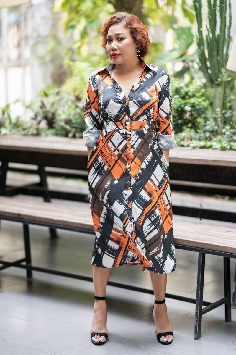 Không chỉ có body thon gọn, nữ ca sĩ sinh năm 1967 còn có được khuôn mặt hài hòa, tươi tắn và xóa được rất nhiều nếp nhăn - dấu hiệu của tuổi già.