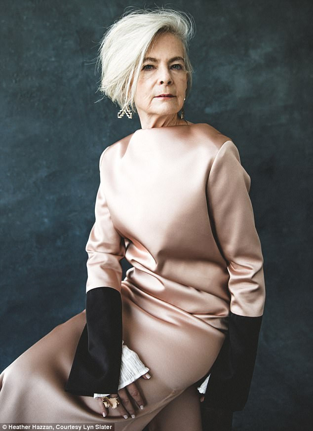 Bà cụ 65 tuổi cho rằng thời trang là không tuổi tác, phương châm sống của bà.