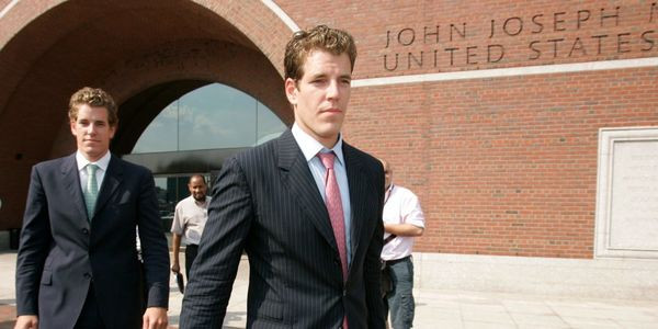 9 scandal 'khung' tri gia tien ti trong lich su mang xa hoi Facebook-Hinh-2