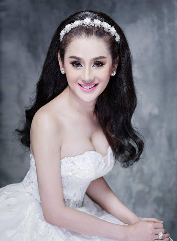 Theo Lâm Khánh Chi, bí quyết để giữ gìn làn da láng mượt của mình là phải biết chăm sóc kỹ hơn.