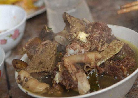 Kinh di dac san vung cao duoc lam tu… phan non cua dong vat