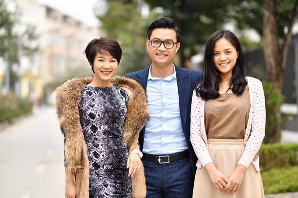 Chỉ là vai phụ trong phim "Về nhà đi con" nhưng Uyên do Hoàng Kim Ngọc đóng vẫn nhận được những lời khen ngợi từ dân mạng.