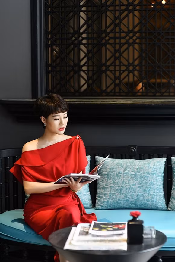 Ngoài đời, Kim Ngọc cũng là một phụ nữ xinh đẹp tài giỏi và có gu thời trang cực đẳng cấp.