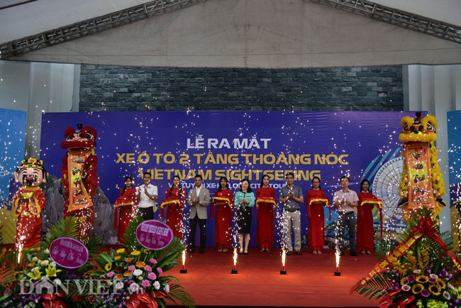 Sáng cùng ngày, tại Công viên Sun World Hạ Long, Công ty CP Du lịch Việt Nam-Hà Nội (Vietnamtourism-Hanoi) đã chính thức tổ chức lễ ra mắt xe buýt 2 tầng Vietnam Sightseeing đầu tiên tại Hạ Long và tuyến xe Hạ Long City Tour.