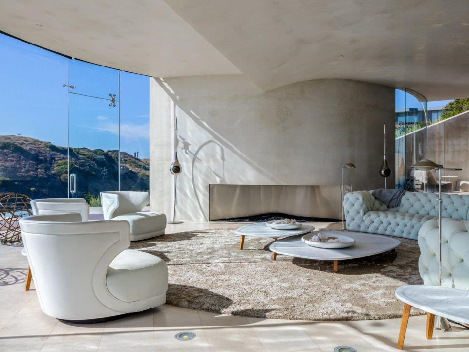 Biệt thự có nhiều không gian giải trí sinh động, đặc sắc.