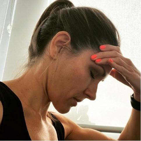 Giảm đau đầu: Mặc dù béo phì không trực tiếp gây nên các cơn đau đầu nhưng nó làm tăng nguy cơ bị đau nửa đầu lên 50% do các tế bào mỡ làm tăng lượng viêm trong cơ thể. Vì thế, giảm cân có thể làm giảm mức độ nghiêm trọng và tần suất đau đầu.