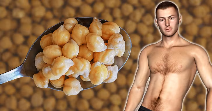 Đậu gà là kho dinh dưỡng thiết yếu cho cơ thể con người. Nhờ hàm lượng dưỡng chất quan trọng nên ăn đậu gà mỗi ngày cung cấp nhiều lợi ích cho sức khỏe và da tóc.