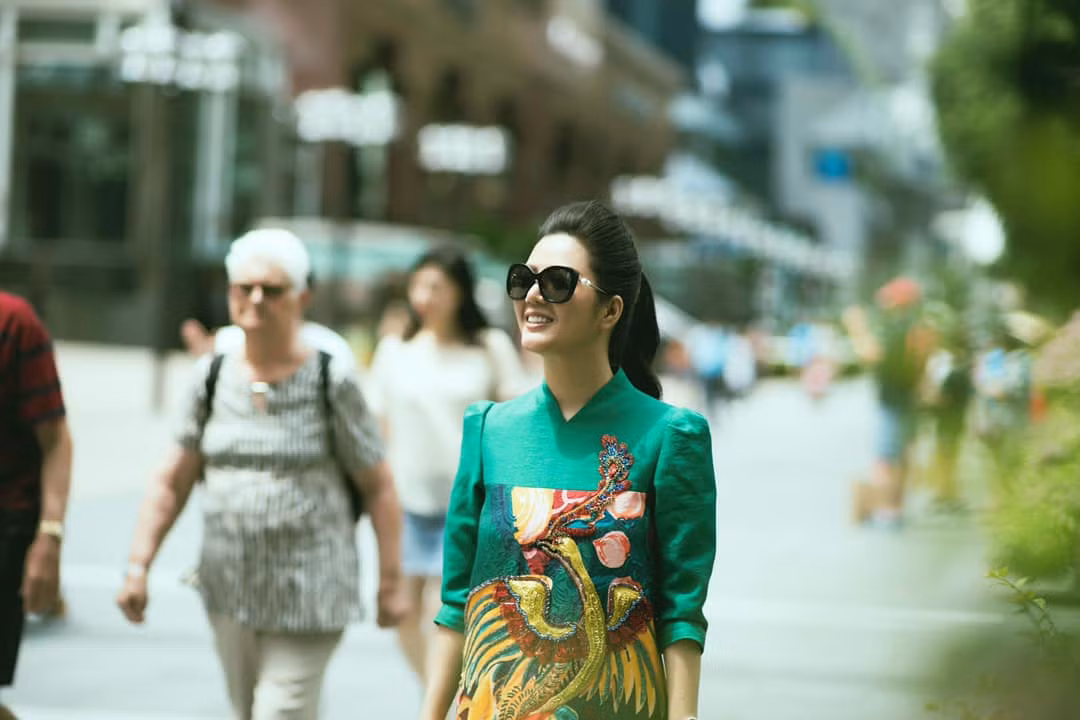 Dinh Hien Anh - ba xa Thu truong mac goi cam, chia se tham sau-Hinh-3