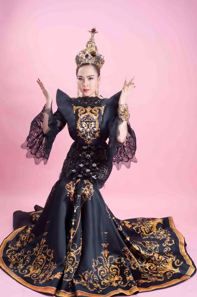 Su thuc phia sau danh xung gay tranh cai 'Nu hoang tam linh Viet Nam'