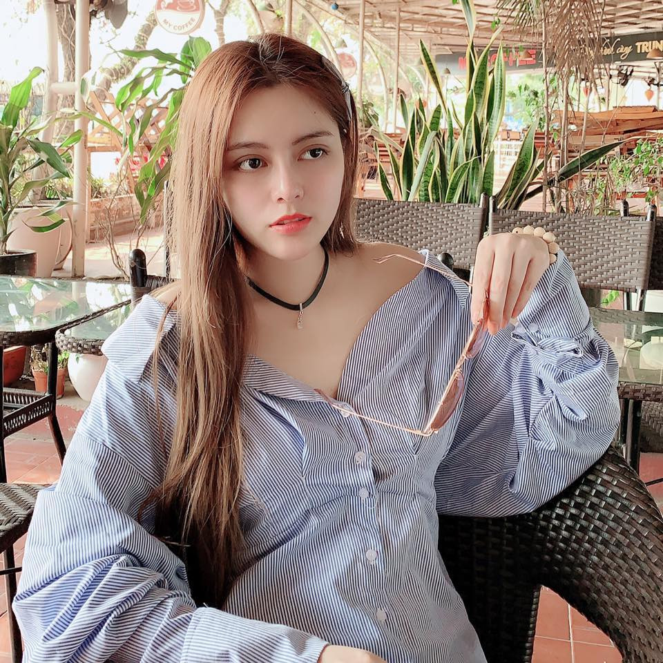 Một trong những bí quyết làm đẹp khác của mỹ nhân sinh năm 1995 này là… cưỡi ngựa. Cứ có thời gian rảnh là Diệp Anh lại đi cưỡi ngựa, vừa để phục vụ sở thích vừa giúp chắc cơ đùi và có một đôi tay dẻo dai, linh hoạt.