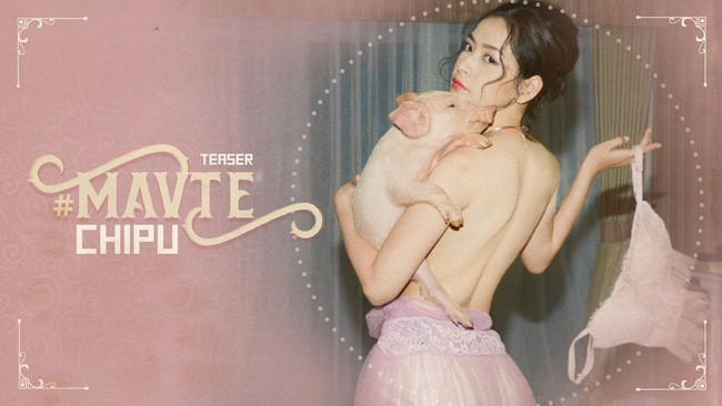 Không chỉ mặc trang phục sexy, Chi Pu còn có nhiều hành động gợi dục khiến người xem phải đỏ mặt.