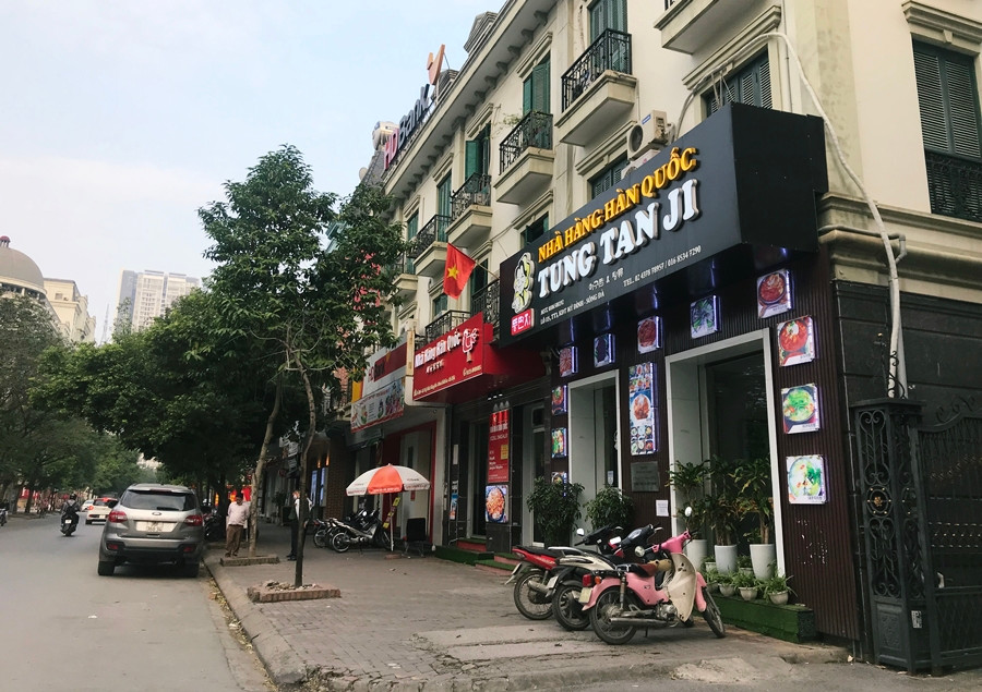 Theo báo cáo của lãnh đạo quận Nam Từ Liêm, trên địa bàn quận hiện có 11.172 người nước ngoài sinh sống, trong đó có 9.127 người Hàn Quốc.