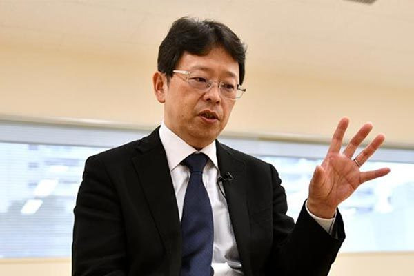 Quan chuc Nhat thu nhan sai lam bien du thuyen thanh o dich di dong-Hinh-2