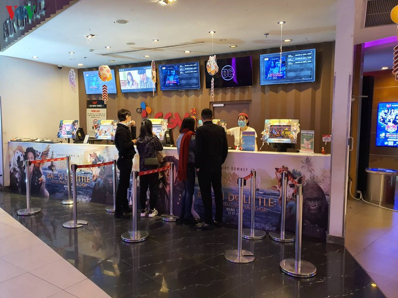 Tại rạp CGV Mipec Tây Sơn (Hà Nội), những ngày ua virus corona diễn biến phức tạp thì ở rạp này cũng chung cảnh tượng đìu hiu khán giả. (Ảnh: VOV).