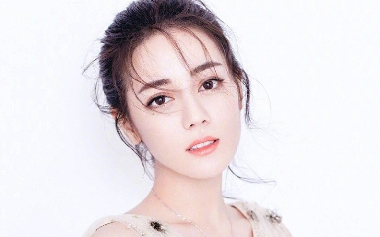 Tuong phu nu giau co, cuoc song “ngam thia vang”-Hinh-2