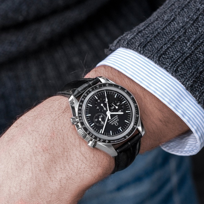 Sau khi xuất hiện trên cổ tay của chàng diễn viên điển trai Hyun Bin, nhiều khả năng doanh số của hãng đồng hồ tới từ Thụy Sĩ này sẽ tăng lên đáng kể trong thời gian tới đây.