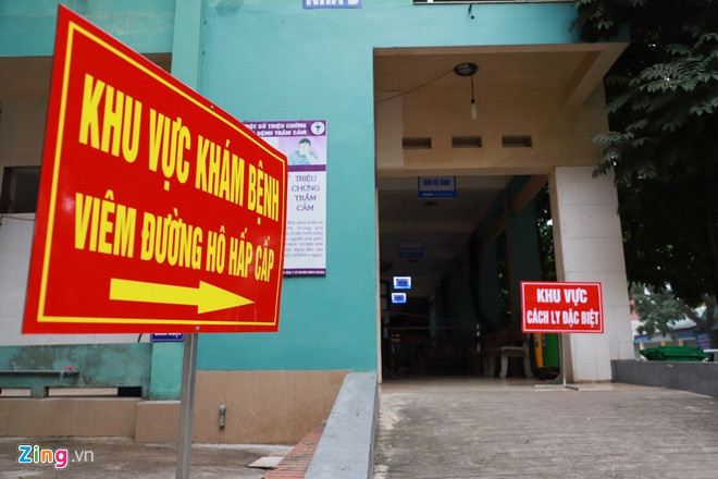 Se tuoc giay phep lao dong nuoc ngoai tron cach ly COVID-19