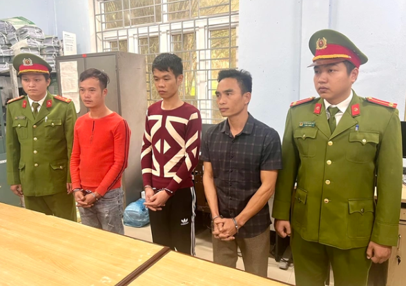 Chuyen vien thanh tra ngan hang chiem doat 5 ty va loat vu tung lam lieu-Hinh-2