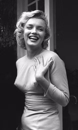 Dưới đây là bộ sưu tập loạt hình ảnh ấn tượng về chiếc áo ngực thú vị có 1-0-2 này.