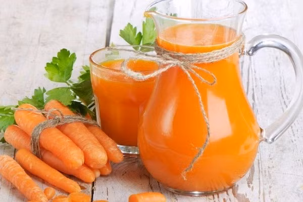 Không chỉ sai lầm trong chế biến mà rất nhiều chị em phụ nữ còn gặp sai lầm khi bảo quản và ăn cà rốt. Ảnh: Nguyên liệu mĩ phẩm. 