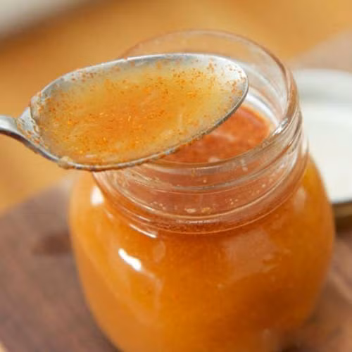 Đầu tiên, bạn cần ngâm mầm ngũ cốc trrong một bát nước và để qua đêm. Sau đó rửa sạch dưới vòi nước và để ráo. Sau khi ngũ cốc ráo nước, tiếp tục ngâm trong một bát nước một lần nữa trong 24 giờ.