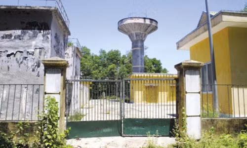 Nha may nuoc sach hon 18 ty bo hoang, hang tram ho dan “khat” nuoc