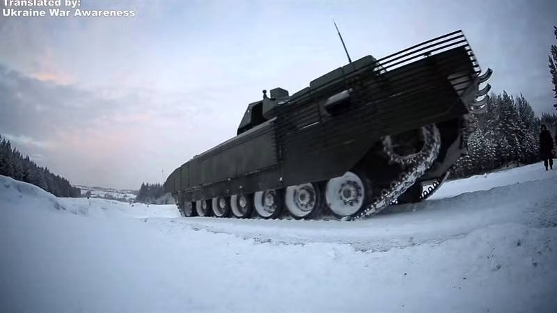 Chính vì vậy, xe tăng T-14 Armata sẽ được trang bị pháo 152 mm thay vì 125 mm hiện có. Ngoài ra nhận thức về tình huống của kíp lái cần được nâng cao về mặt chất lượng, để đưa ra hành động kịp thời trong các hoạt động tác chiến ở tương lai.