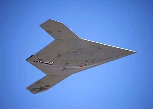 Biểu tượng "Con dơi trắng" cũng xuất hiện trên huy hiệu của phi đội trinh sát 74. Đơn vị này thành lập đầu năm 2020 để huấn luyện cho việc tiếp nhận RQ-180 sau khi đội đặc nhiệm số 5 được kích hoạt tại căn cứ không quân Beale ở California vào năm 2018.