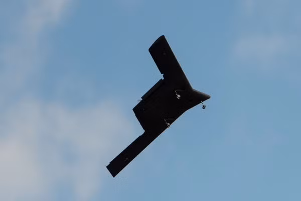 Dự án RQ-180 được tài trợ thông qua nguồn ngân sách mật của không quân Mỹ, dự kiến nó sẽ thay thế loại máy bay trinh sát không người lái SR-71 của Lockheed Martin đã bị loại khỏi biên chế từ năm 1998.