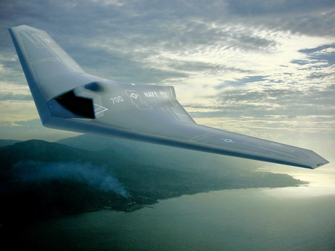 Từ hình ảnh trên, cấu hình máy bay không người lái tàng hình đã xác nhận nhiều tính năng dự đoán của nó. Chiếc UAV được chế tạo dựa trên thiết kế khí động học "cánh bay" và có một đường viền đơn giản.