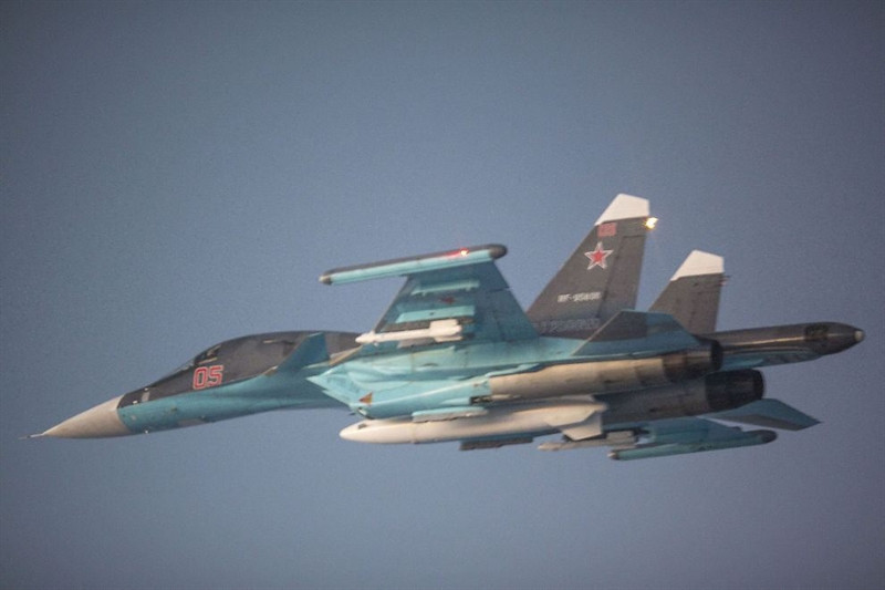Các chuyên gia cũng cho biết thêm, khả năng triển khai Su-34, Su-30SM và các máy bay khác ở Trung Đông mang lại cho Nga cơ hội thử nghiệm vũ khí mới trong điều kiện chiến đấu thực tế tốt hơn Mỹ.