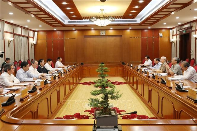 Tong bi thu, Chu tich nuoc chu tri hop Bo Chinh tri, phe duyet quy hoach TU khoa 13-Hinh-4