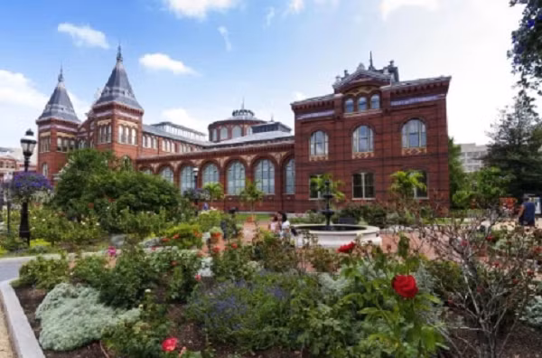 Nam 2024: Loat dia diem du lich noi tieng the gioi khong the ghe tham-Hinh-3