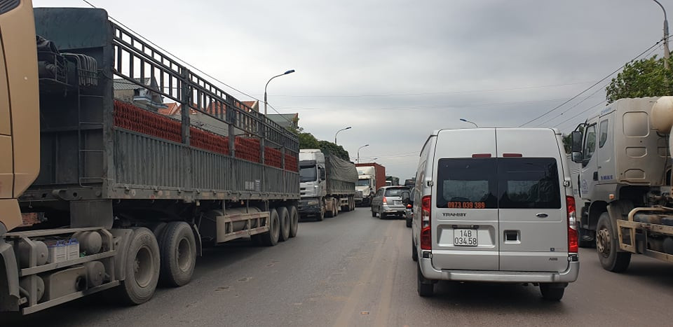 Tình trạng ùn ứ kéo dài diễn ra tại chiều đi từ Hải Dương - Quảng Ninh