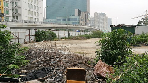 Trên website của công ty này, phần dự án cũng chỉ có duy nhất 1 dự án là Tháp Tài chính quốc tế (IFT). Ảnh: Tiền Phong. Trên website của công ty này, phần dự án cũng chỉ có duy nhất 1 dự án là Tháp Tài chính quốc tế (IFT). Ảnh: Tiền Phong.