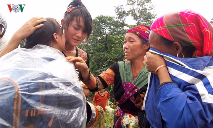 ...đến thanh niên đều hoang mang, lo sợ.