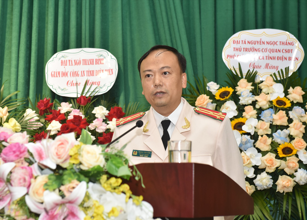 Thượng tá Hoàng Tâm Hiếu sinh năm 1977, quê quán Cam Lộ, Quảng Trị, từng kinh qua công tác thanh tra, công tác tham mưu và trưởng phòng Interpol, Trưởng phòng thuộc Cục Đối ngoại. Năm 2019 được bổ nhiệm giữ chức vụ Cục phó Cục Đối ngoại Bộ Công an. 