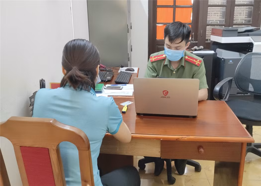 Khong vay tien van bi goi dien doi no: Nguoi dan can xu ly the nao?