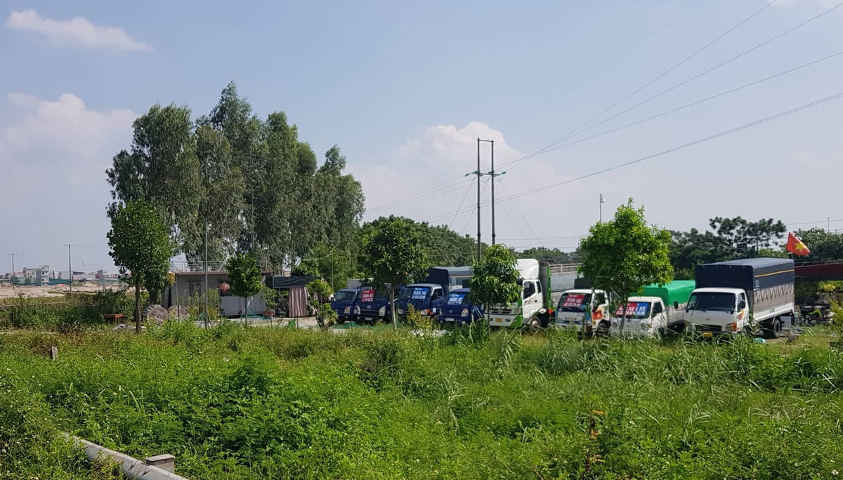 Hai Duong: Mot ho dan ngang nhien san dat thuy loi...lam bai xe