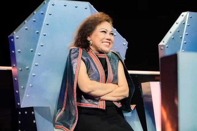 Siu Black - nu giam khao ngoi “ghe nong” lau nhat Vietnam Idol hien phai lam du nghe de muu sinh-Hinh-8