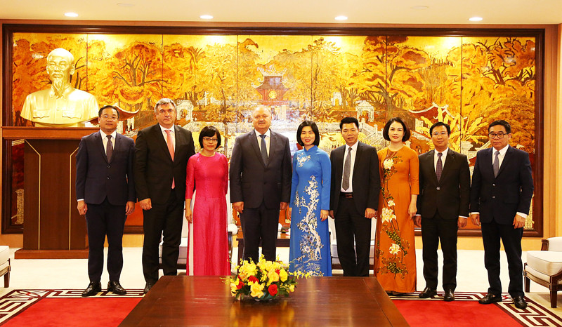 Lanh dao Ha Noi tiep Doan dai bieu Hoi dong lap phap TP St.Petersburg-Hinh-3