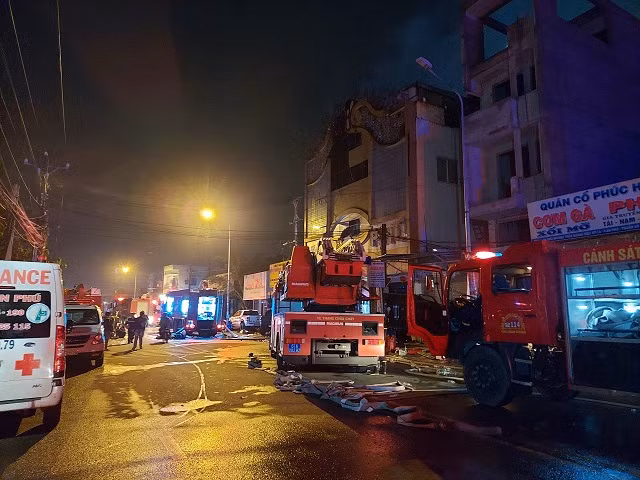 Chay karaoke An Phu, 33 nguoi chet: Khan truong khoi to vu an