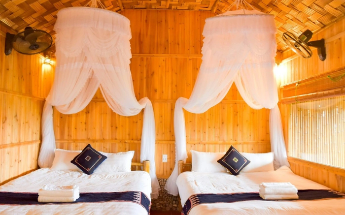 Bước đầu nghi phạm Mềnh đã thừa nhận hành vi hiếp dâm nữ hướng dẫn viên du lịch. Theo đó, khoảng 00h30 ngày 18/9, Triệu Tà Mềnh thực hiện hành vi hiếp dâm chị Trần Ngọc L. (SN 1993, huyện Thạch Thất, TP Hà Nội) khi nữ hướng dẫn viên đang ở căn phòng tại Hoàng Su Phì Bungalow. (Ảnh minh họa)