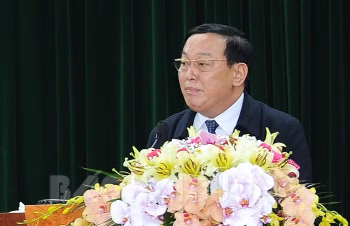  Ông Nguyễn Trọng Hưng, trong thời gian giữ chức vụ Ủy viên Ban Chấp hành Đảng bộ tỉnh, Bí thư Đảng ủy, Giám đốc Sở Tài chính, thành viên Ban Chỉ đạo phòng, chống dịch của tỉnh đã vi phạm nguyên tắc tập trung dân chủ, quy định của Đảng, pháp luật của Nhà nước, Quy chế làm việc, Quy định về những điều đảng viên không được làm và trách nhiệm nêu gương. Chịu trách nhiệm chính, trách nhiệm người đứng đầu về những vi phạm, khuyết điểm của Sở Tài chính; trách nhiệm của thành viên Ban Chỉ đạo phòng, chống dịch của tỉnh; chịu trách nhiệm trực tiếp, trách nhiệm cá nhân trong thực hiện chức trách, nhiệm vụ được giao.