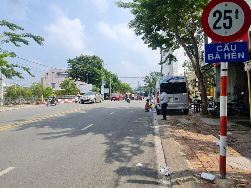 Binh Duong: Goi thau di doi he thong nuoc thai co ve tay Nguyen Cat?-Hinh-2