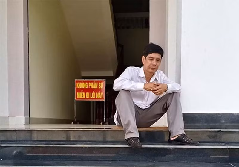 Dieu tra nguyen nhan bi cao nghi nhay lau tu tu tai toa Binh Phuoc-Hinh-2