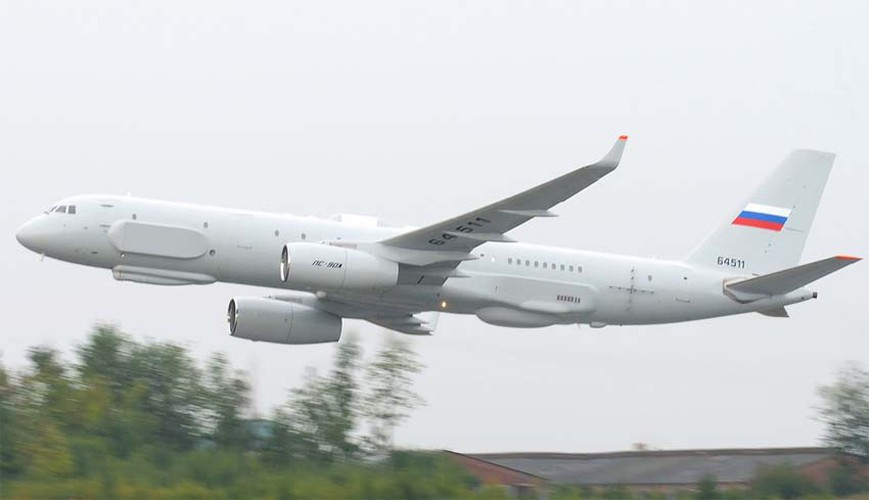 Theo đó, tổ hợp radar đa tần quét ngang và quét vòng 360 độ, tầm bao phủ dao động từ khoảng 250 km ở chế độ hoạt động, và lên đến 400 km trong chế độ thụ động.