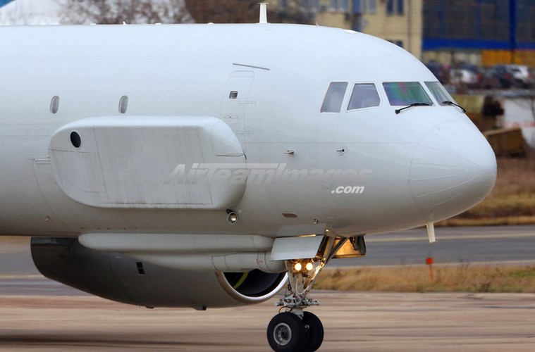 Hệ thống quang điện tử có độ phân giải cao cung cấp hình ảnh địa hình với thời gian thực ở các phạm vi khác nhau, có thể xác định tọa độ của các đối tượng trên mặt đất với độ chính xác từng phút.