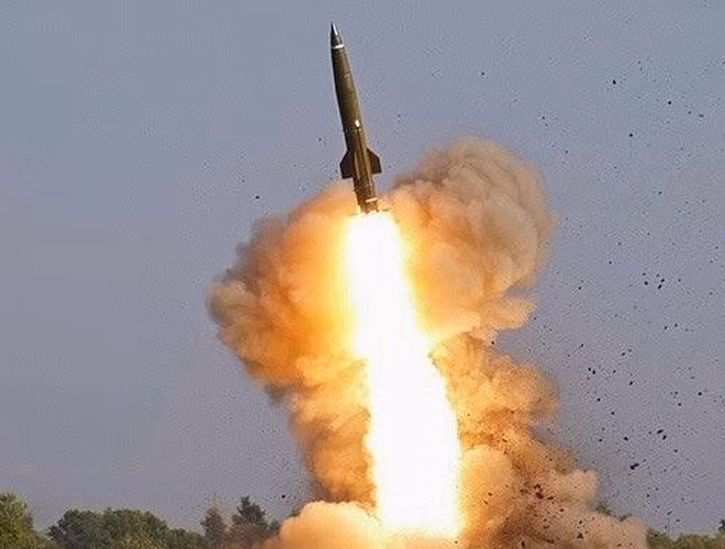 Mặc dù vậy những lời lẽ "đao to búa lớn" từ Syria không được đánh giá cao, cần nhớ lại rằng trước đó Damascus cũng nhiều lần đe dọa sẽ tấn công thẳng vào đất Israel nếu còn bị không kích nhưng thực tế họ không dám làm vậy.